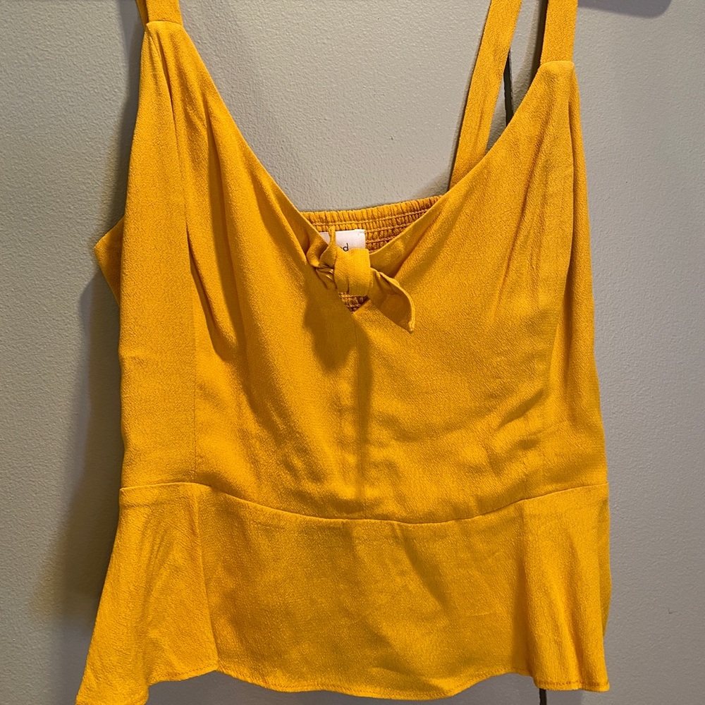 Wilfred Crop tank with tie detail